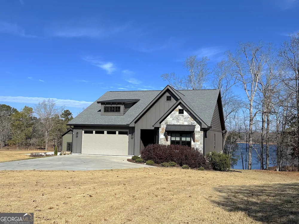 73 Yacht Club PTE Hartwell, GA 30643