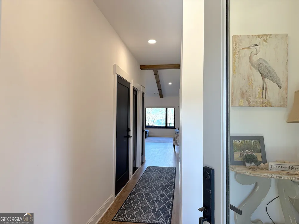73 Yacht Club PTE Hartwell, GA 30643
