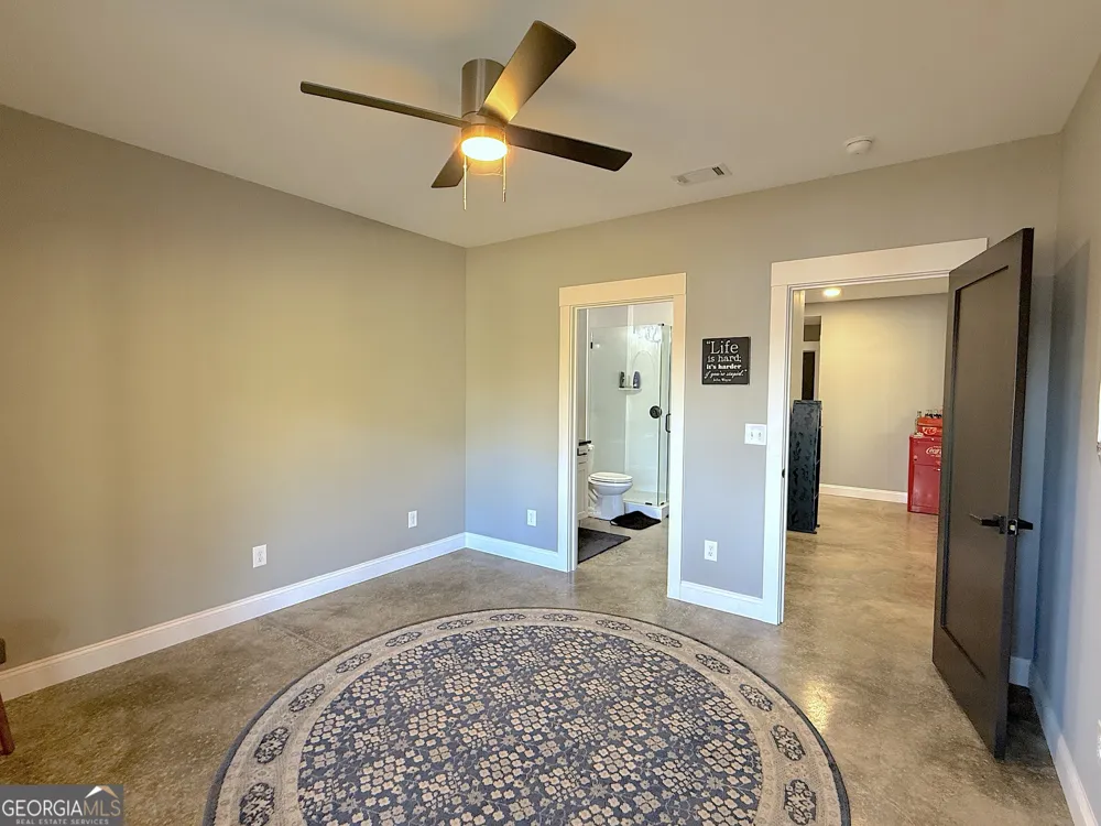 73 Yacht Club PTE Hartwell, GA 30643