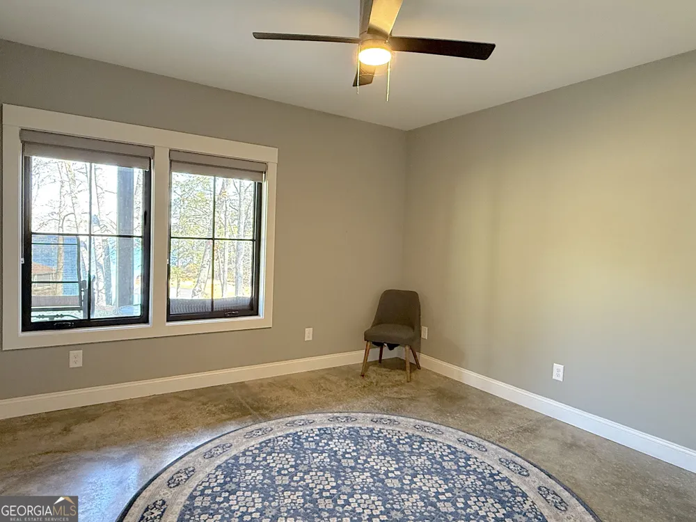 73 Yacht Club PTE Hartwell, GA 30643