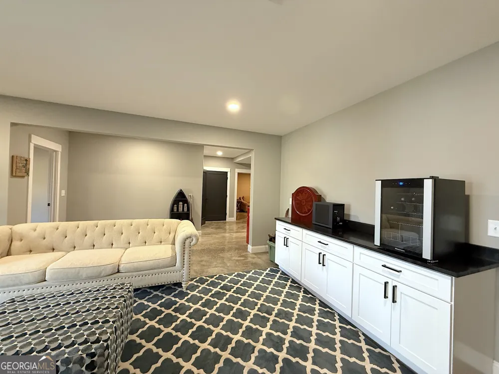 73 Yacht Club PTE Hartwell, GA 30643