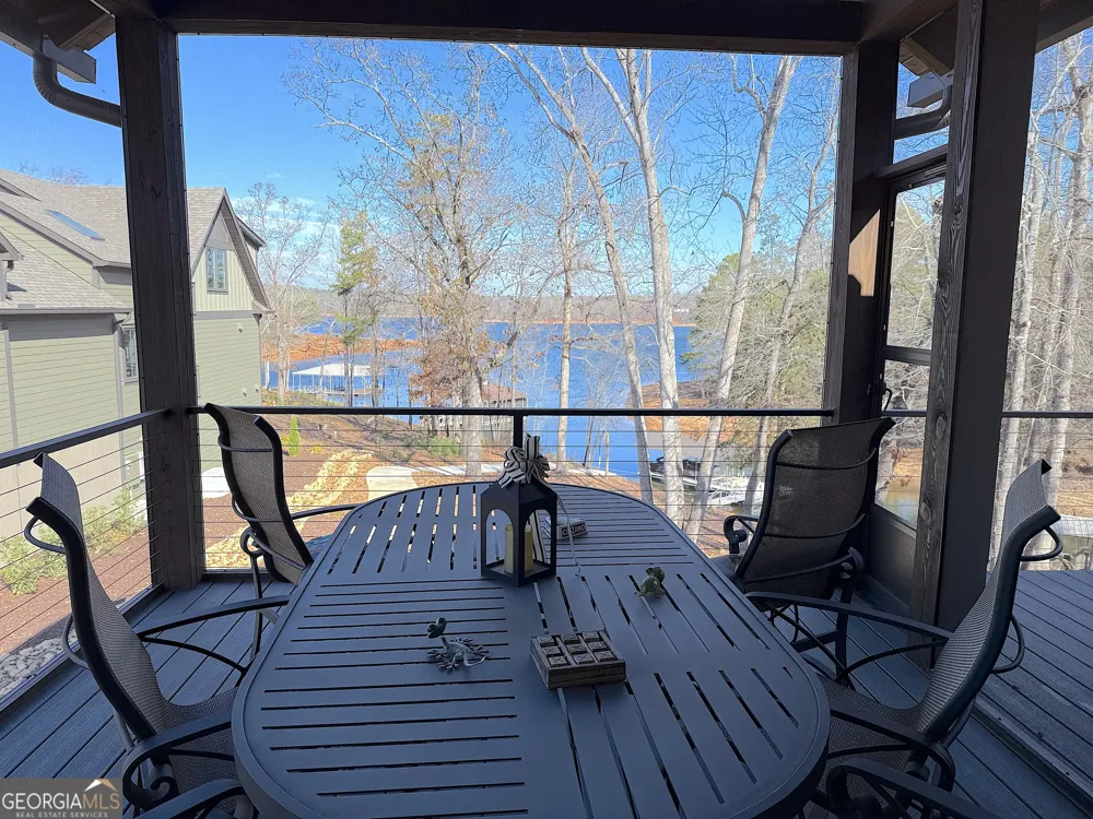 73 Yacht Club PTE Hartwell, GA 30643