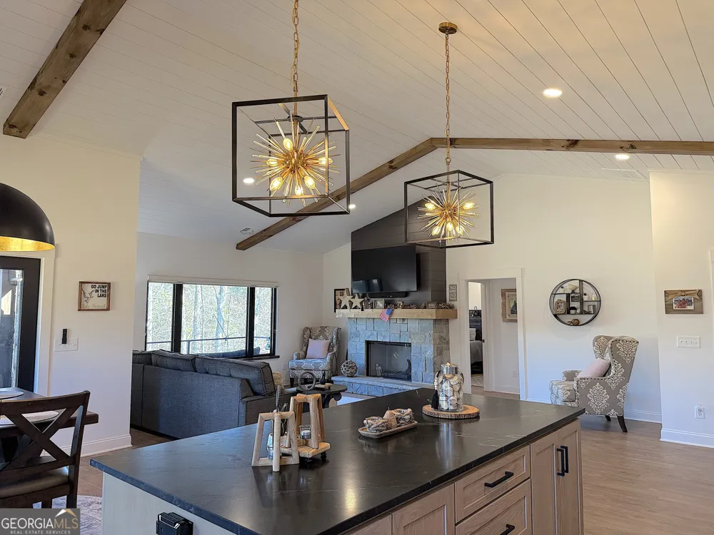 73 Yacht Club PTE Hartwell, GA 30643