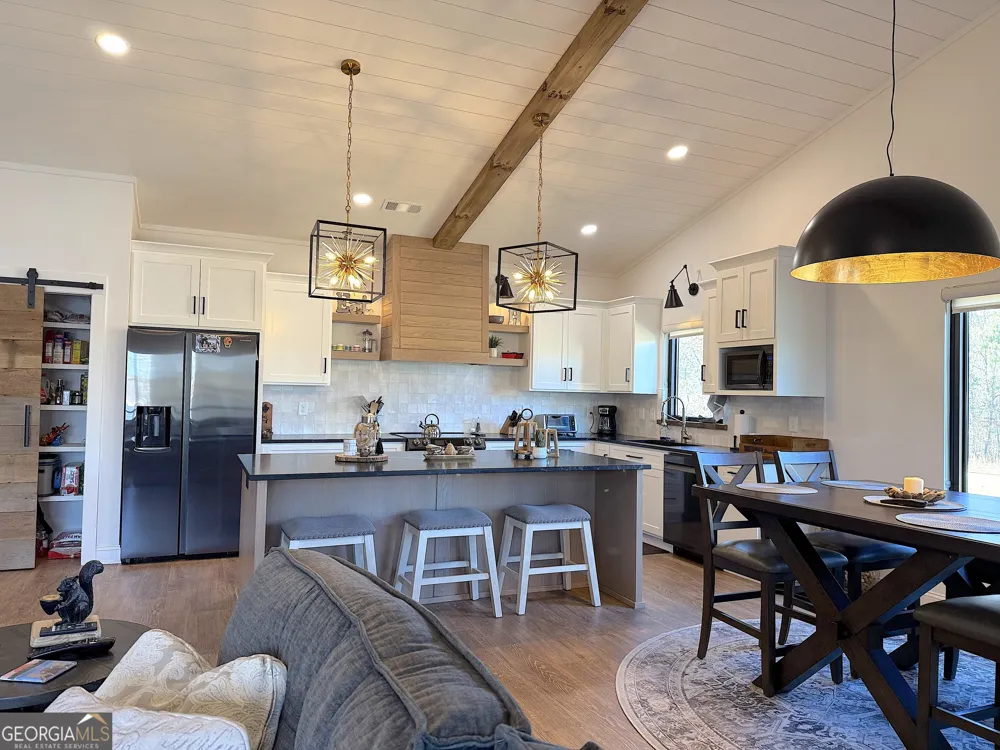 73 Yacht Club PTE Hartwell, GA 30643