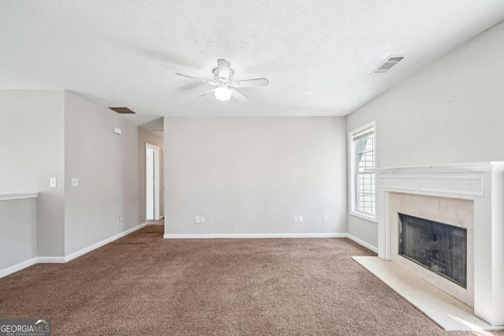 141 Longstreet CIR Oxford, GA 30054