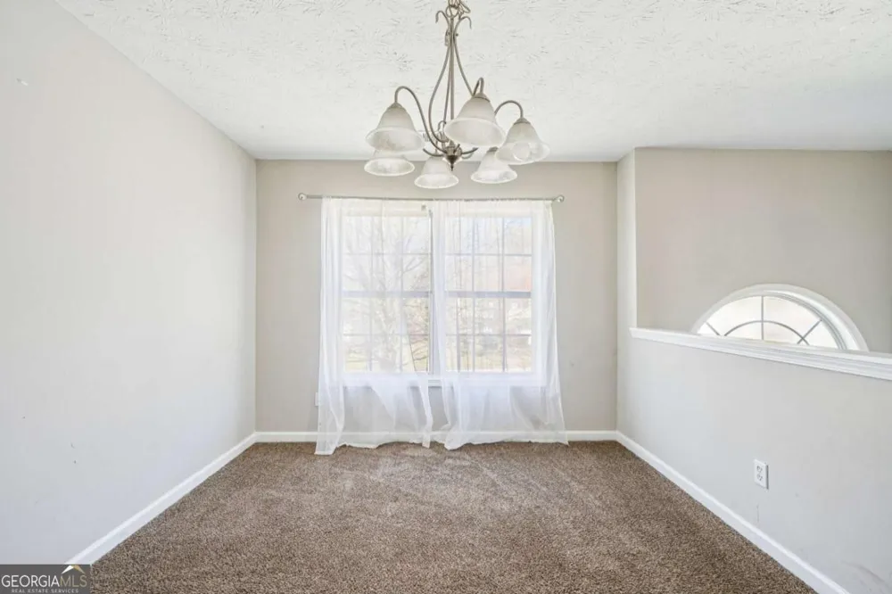 141 Longstreet CIR Oxford, GA 30054