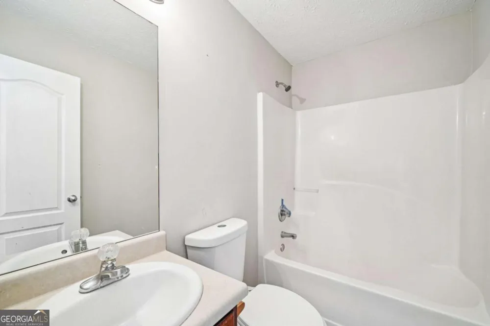 141 Longstreet CIR Oxford, GA 30054