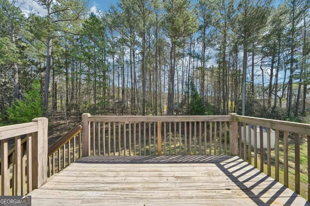 141 Longstreet CIR Oxford, GA 30054