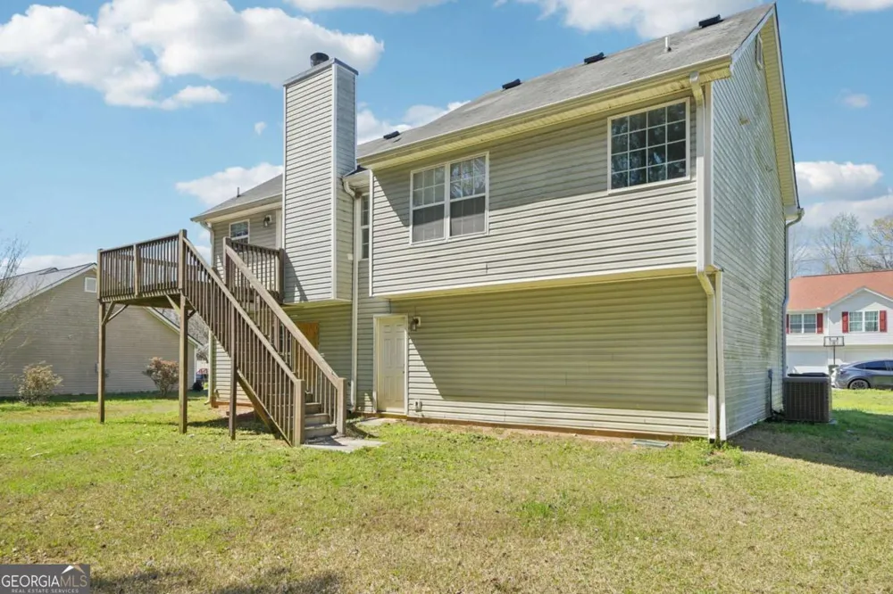 141 Longstreet CIR Oxford, GA 30054