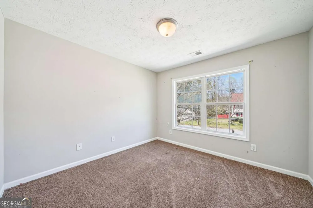 141 Longstreet CIR Oxford, GA 30054