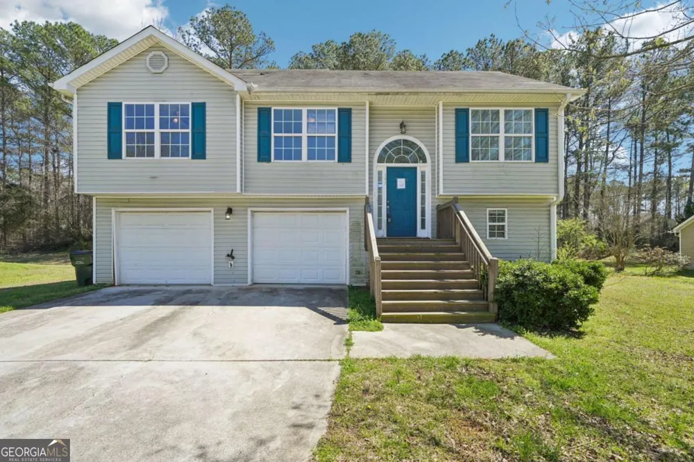 141 Longstreet CIR Oxford, GA 30054