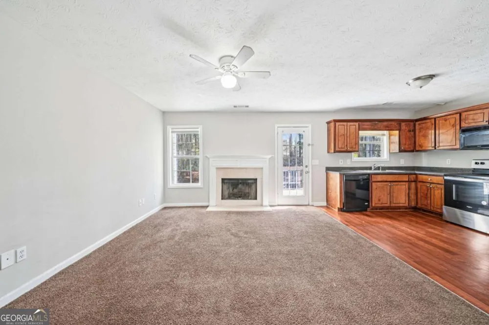 141 Longstreet CIR Oxford, GA 30054
