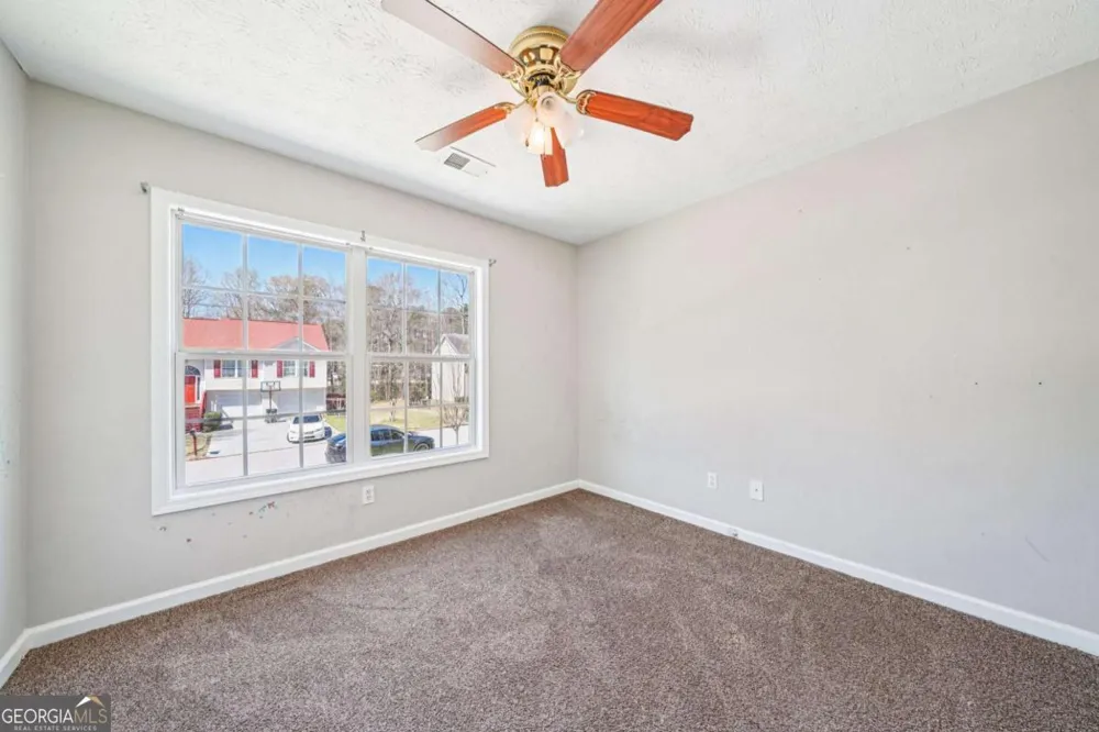 141 Longstreet CIR Oxford, GA 30054