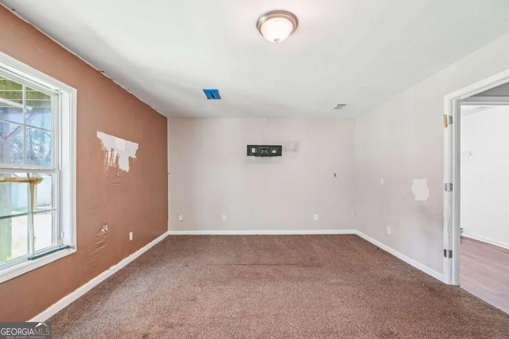 141 Longstreet CIR Oxford, GA 30054