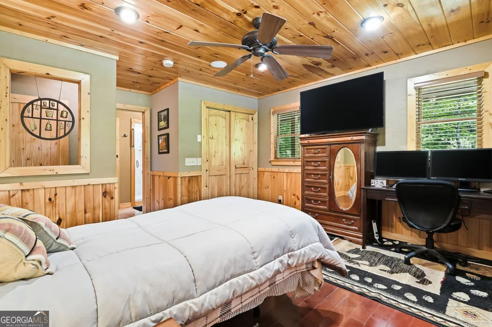 139 Deer TRL Mineral Bluff, GA 30559