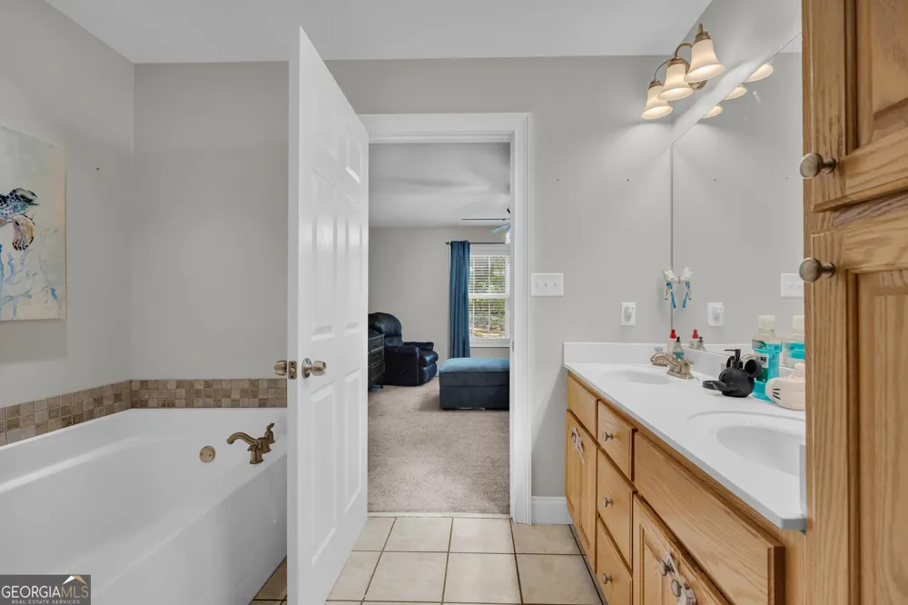 211 Normandy TRL Lavonia, GA 30553