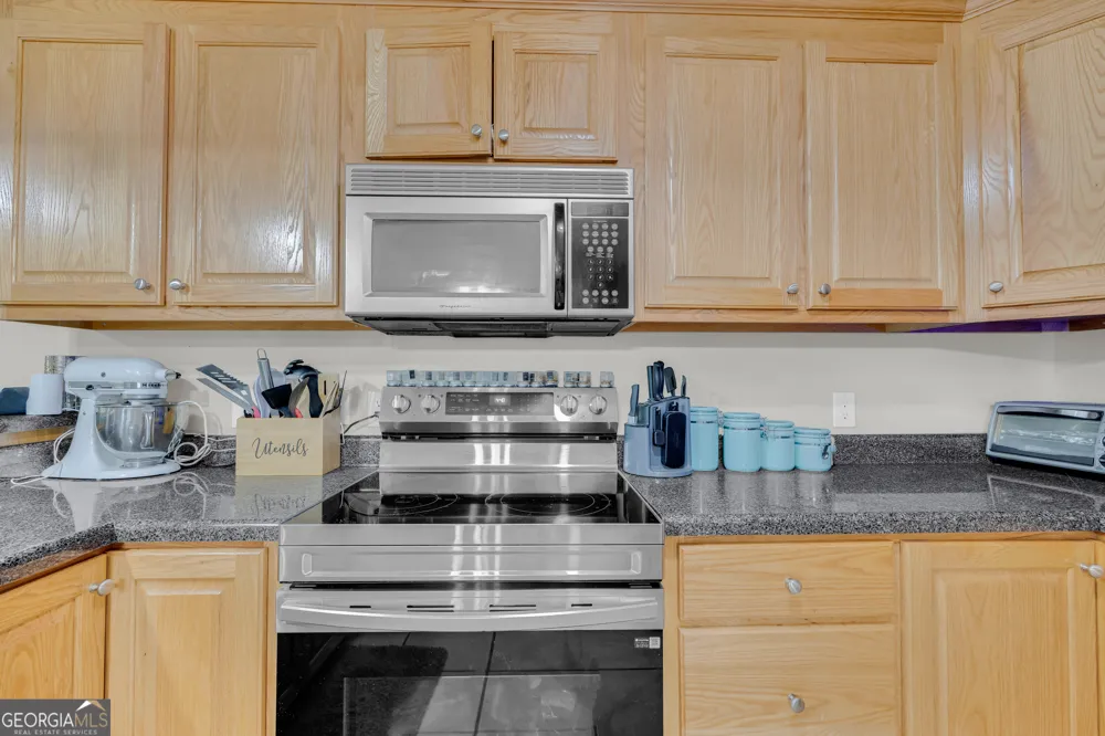 211 Normandy TRL Lavonia, GA 30553