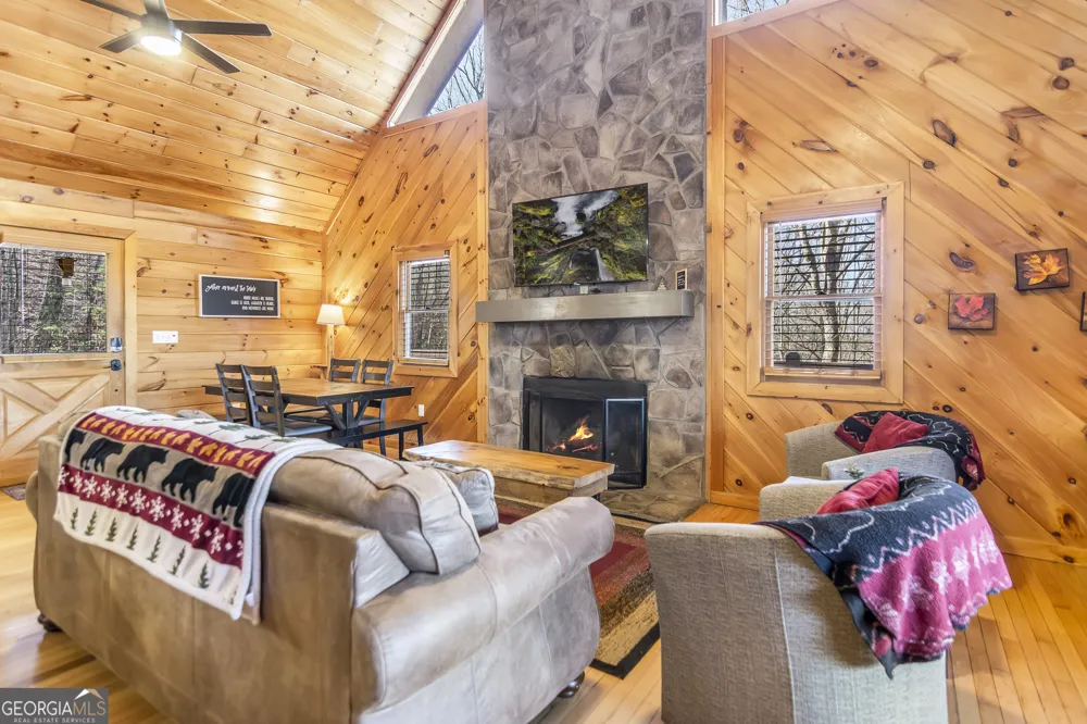 211 Highland Forest DR Morganton, GA 30560