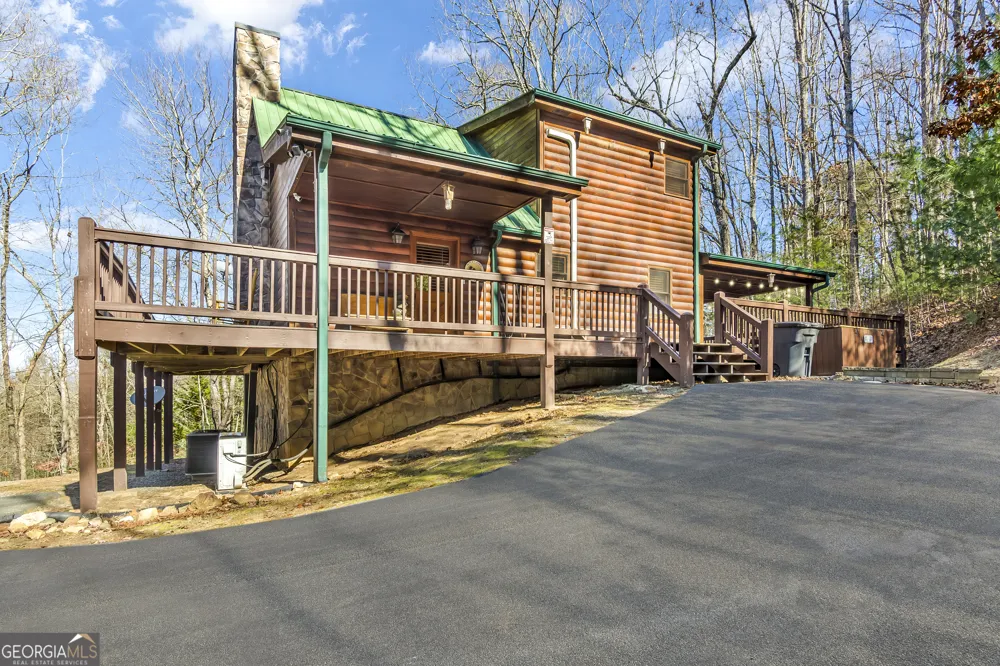 211 Highland Forest DR Morganton, GA 30560