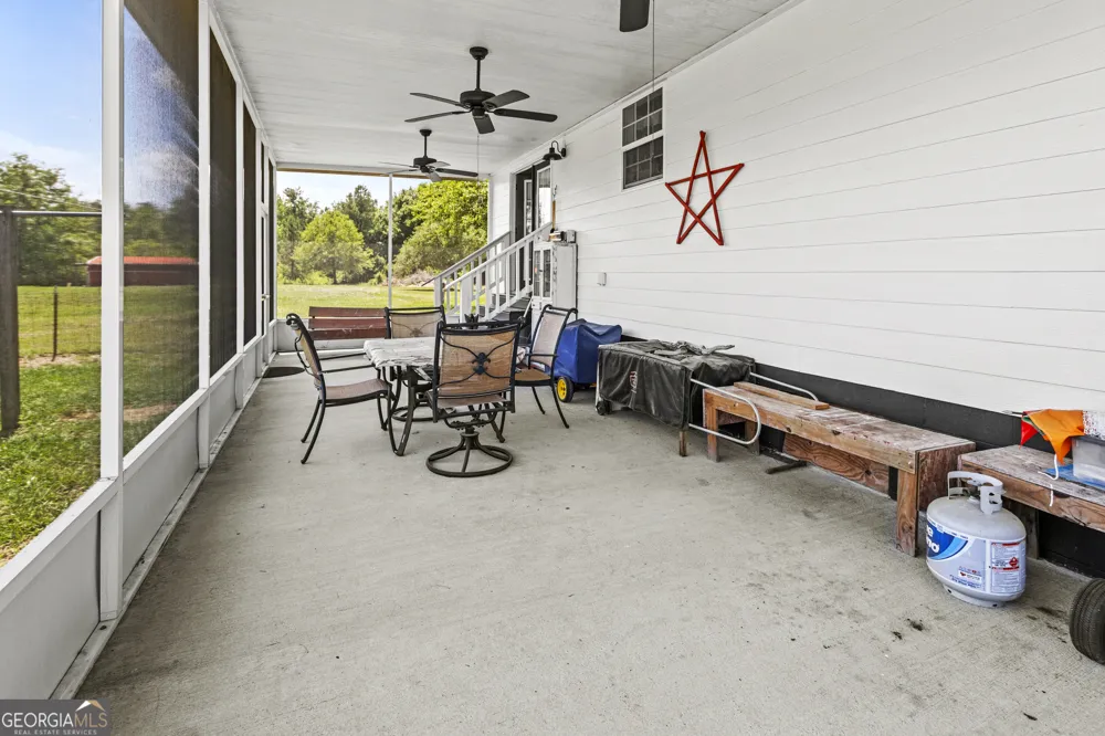 315 Jeanies RD Hinesville, GA 31313