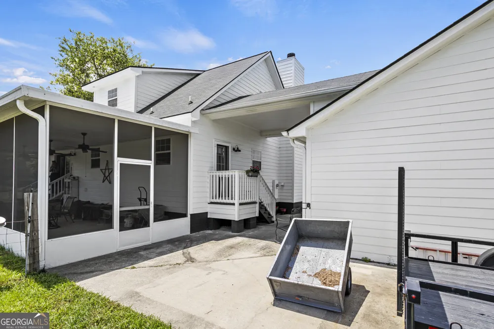315 Jeanies RD Hinesville, GA 31313