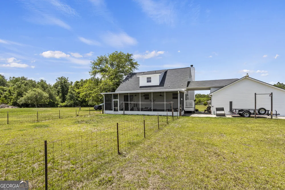 315 Jeanies RD Hinesville, GA 31313