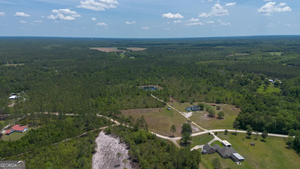 315 Jeanies RD Hinesville, GA 31313