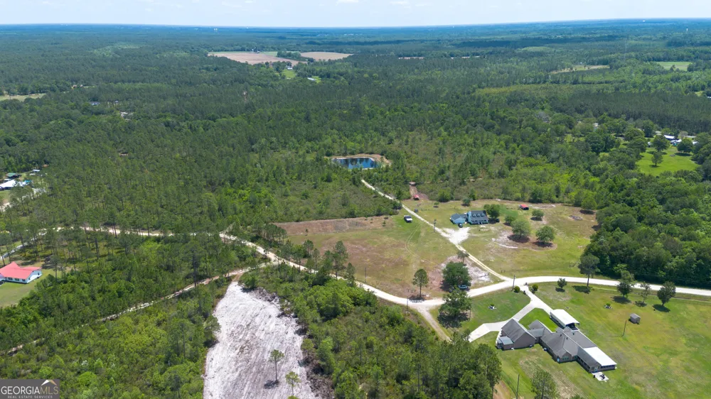 315 Jeanies RD Hinesville, GA 31313