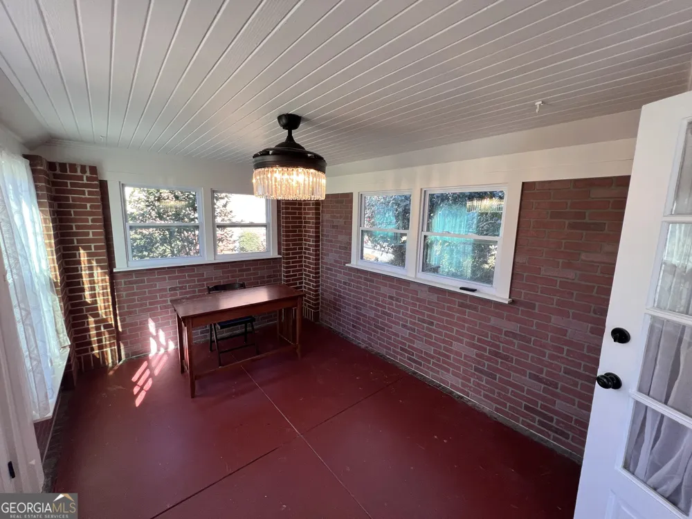 105 Lacross ST Dublin, GA 31021
