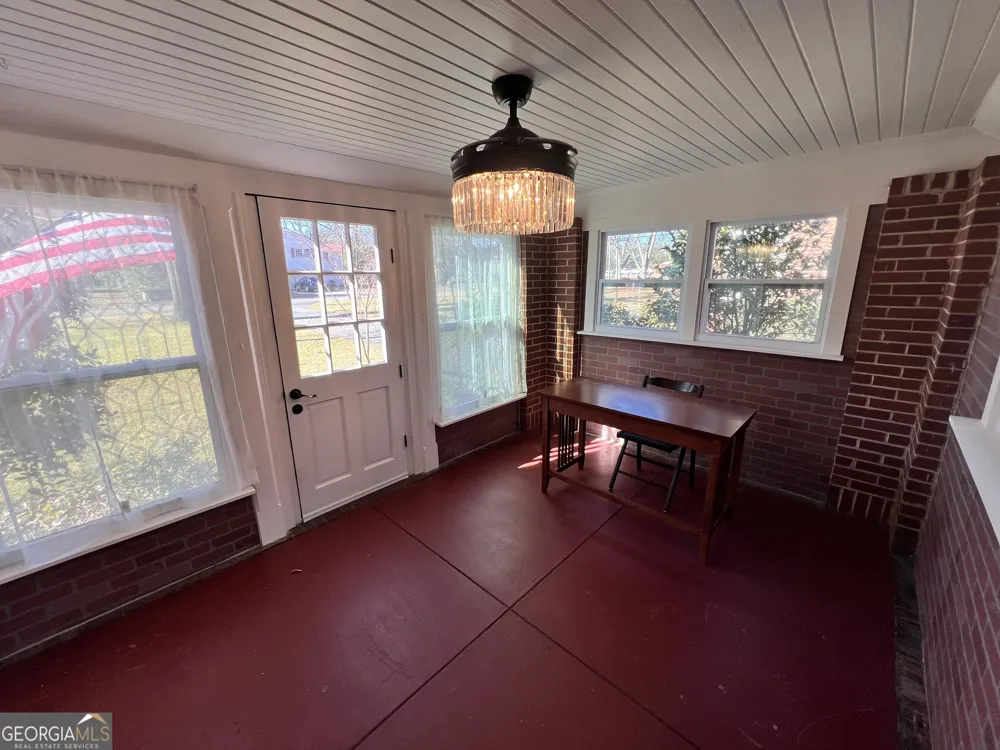 105 Lacross ST Dublin, GA 31021