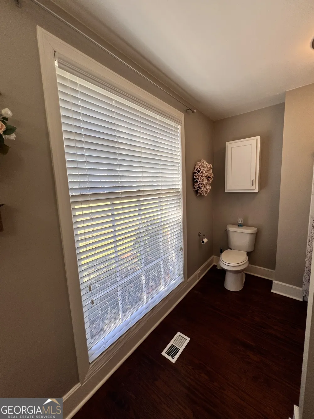 105 Lacross ST Dublin, GA 31021