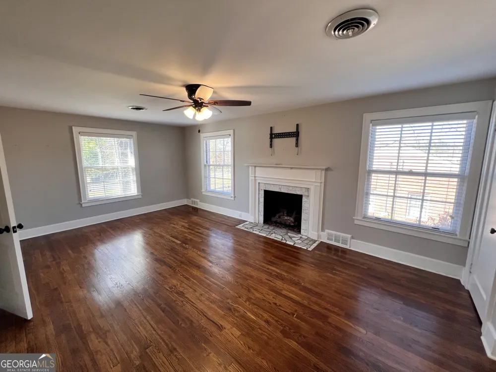 105 Lacross ST Dublin, GA 31021