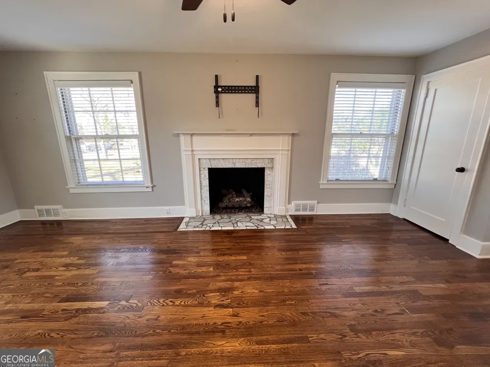 105 Lacross ST Dublin, GA 31021
