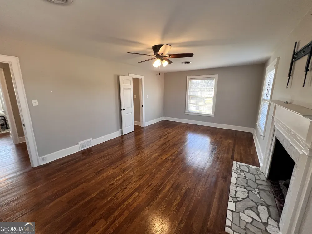 105 Lacross ST Dublin, GA 31021