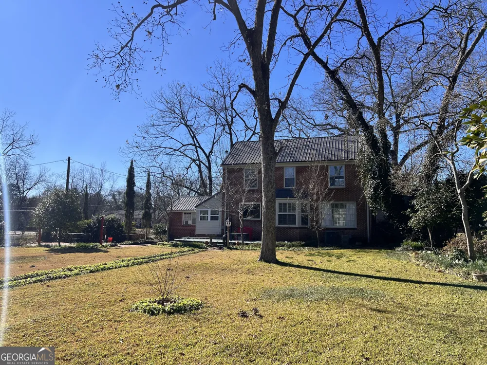 105 Lacross ST Dublin, GA 31021