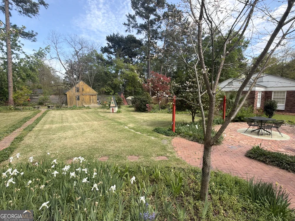 105 Lacross ST Dublin, GA 31021