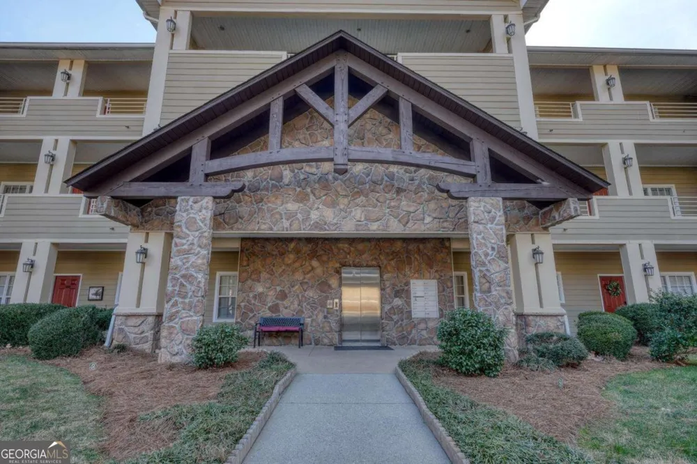 92 Glen Eagle  B303 CT Clayton, GA 30525