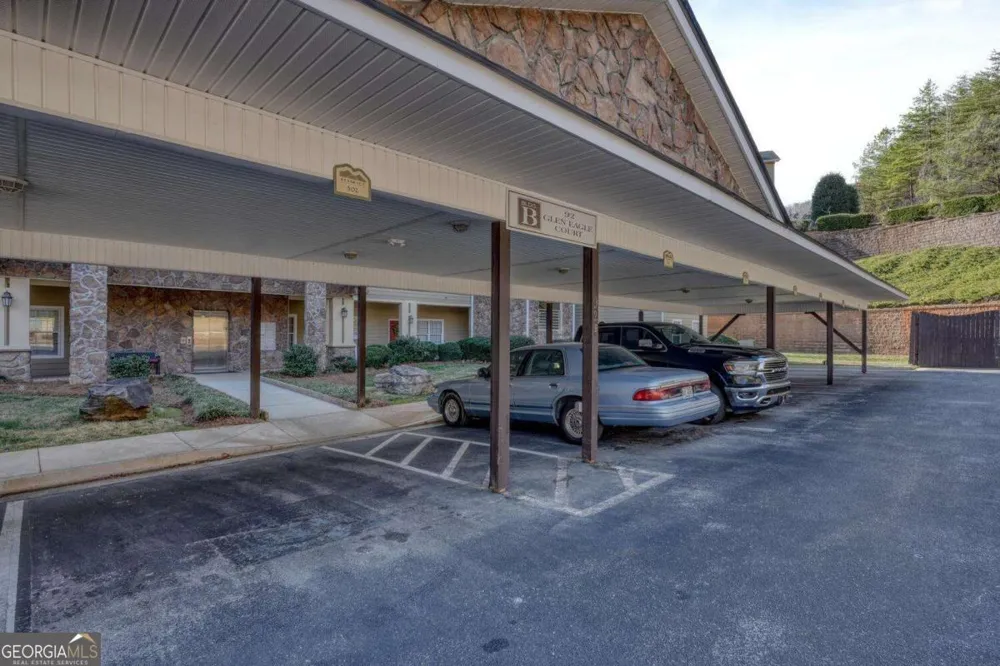 92 Glen Eagle  B303 CT Clayton, GA 30525