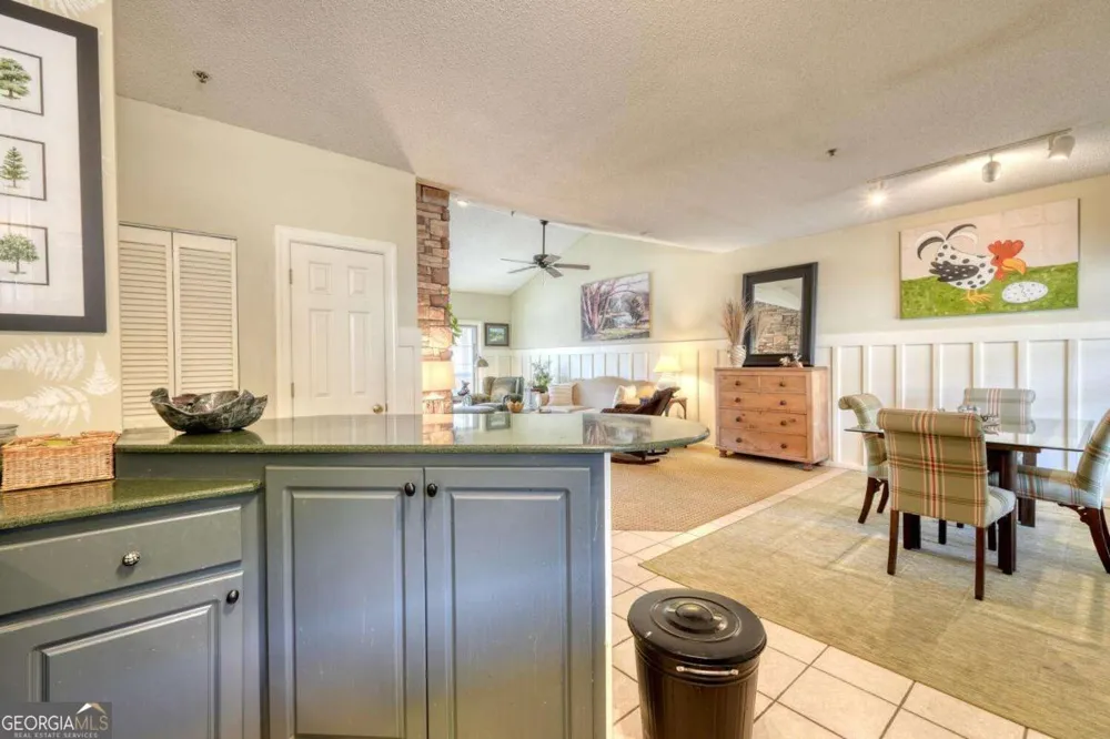 92 Glen Eagle  B303 CT Clayton, GA 30525