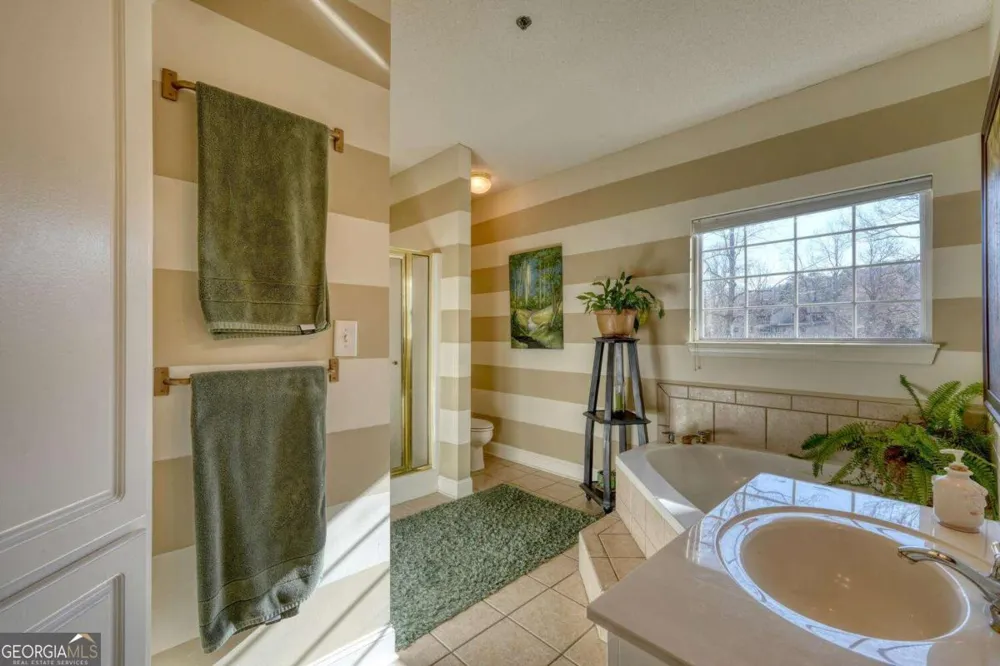 92 Glen Eagle  B303 CT Clayton, GA 30525