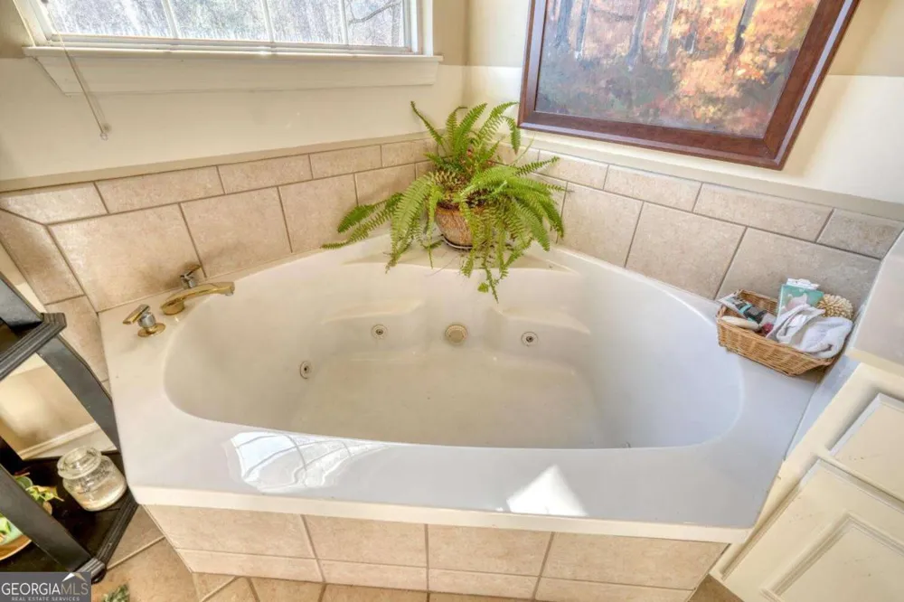 92 Glen Eagle  B303 CT Clayton, GA 30525