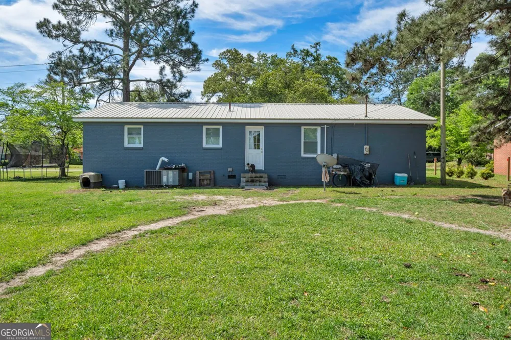 611 E 3rd AVE Cordele, GA 31015