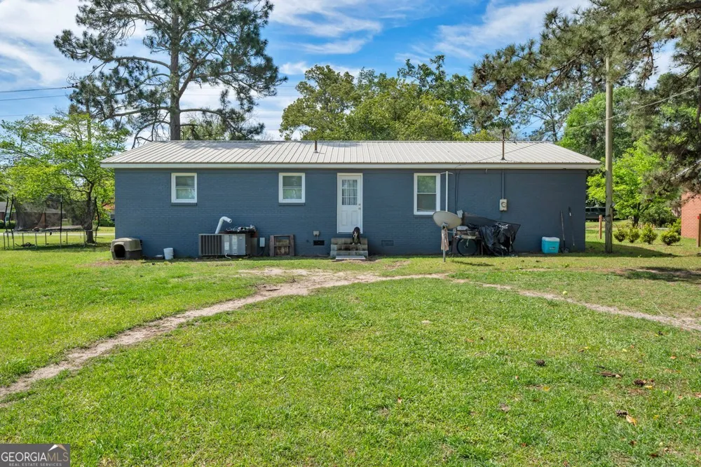 611 E 3rd AVE Cordele, GA 31015