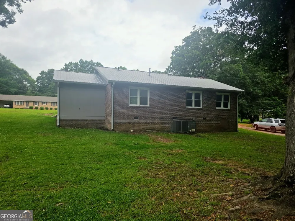 128 Hillview DR Thomaston, GA 30286