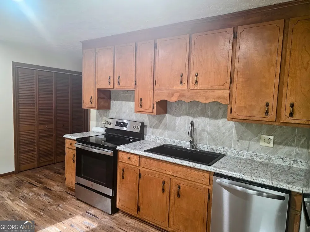 128 Hillview DR Thomaston, GA 30286