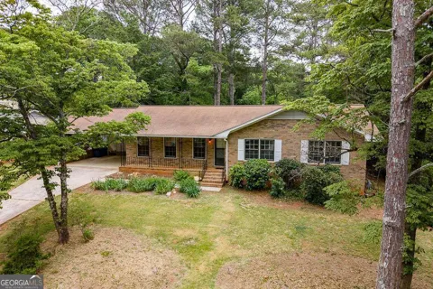 265 University CIR