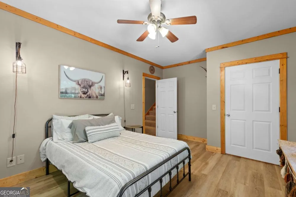 224 Dragon Tree LN Lakemont, GA 30552