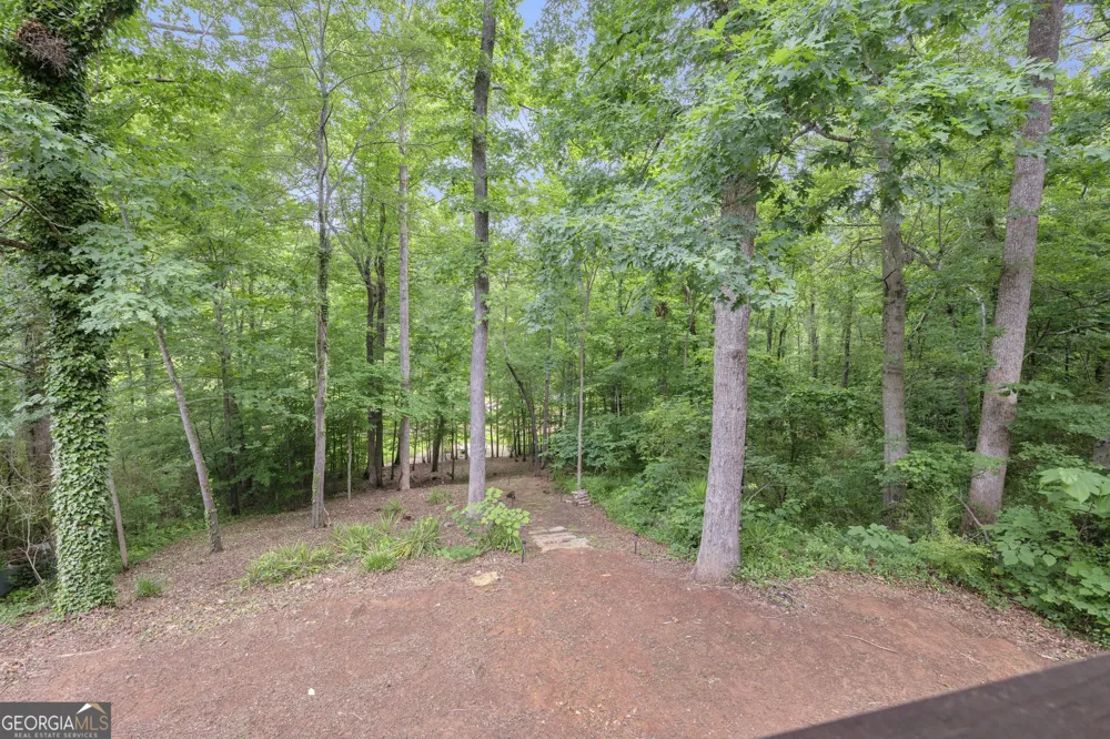 302 Gumlog DR Lavonia, GA 30553