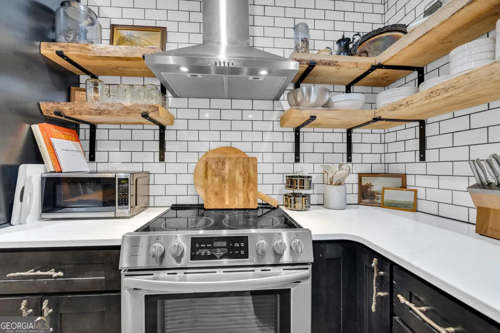 302 Gumlog DR Lavonia, GA 30553