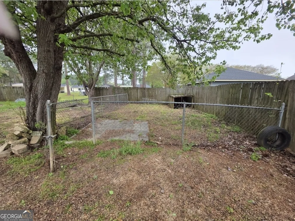 110 Maggie CT Leesburg, GA 31763
